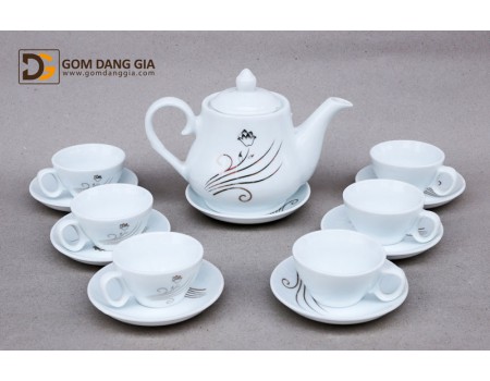 Bộ ấm trà quà tặng, số 25 vẽ vàng kim. Bộ ấm trà quà tặng, số 25 vẽ vàng kim.