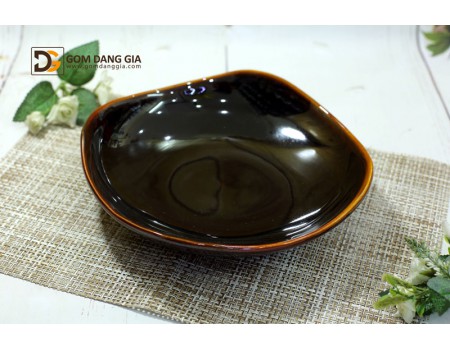 Đĩa miệng lượn sâu lòng men hỏa biến đen trắng Đĩa miệng lượn sâu lòng men hỏa biến đen trắng