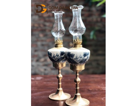 Đèn dầu thờ men rạn giả cổ bọc đồng dáng vai vuông Đèn dầu thờ men rạn giả cổ bọc đồng dáng vai vuông