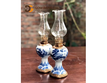 Đèn dầu chân váy xanh men lam cổ bọc đồng Đèn dầu chân váy xanh men lam cổ bọc đồng