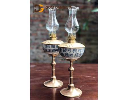 Đèn dầu men chàm giả cổ bọc đồng vẽ tay các mẫu dáng chân cao Đèn dầu men chàm giả cổ bọc đồng vẽ tay các mẫu dáng chân cao